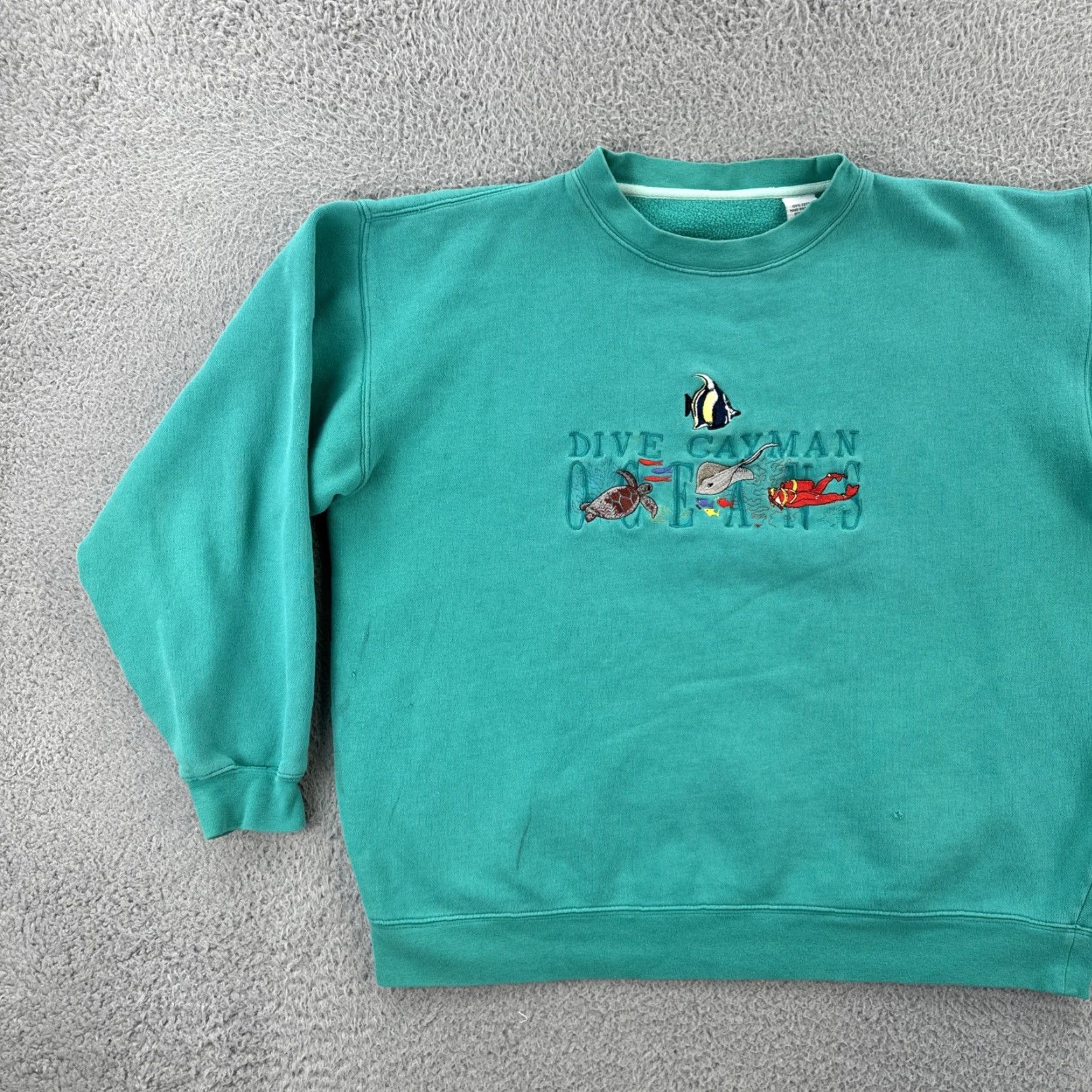 Vintage VINTAGE Men Large Green Crew Neck Sweatshirt Embroidered 90s Cayman Oceans Dive Size US L / EU 52-54 / 3 - 3 Thumbnail