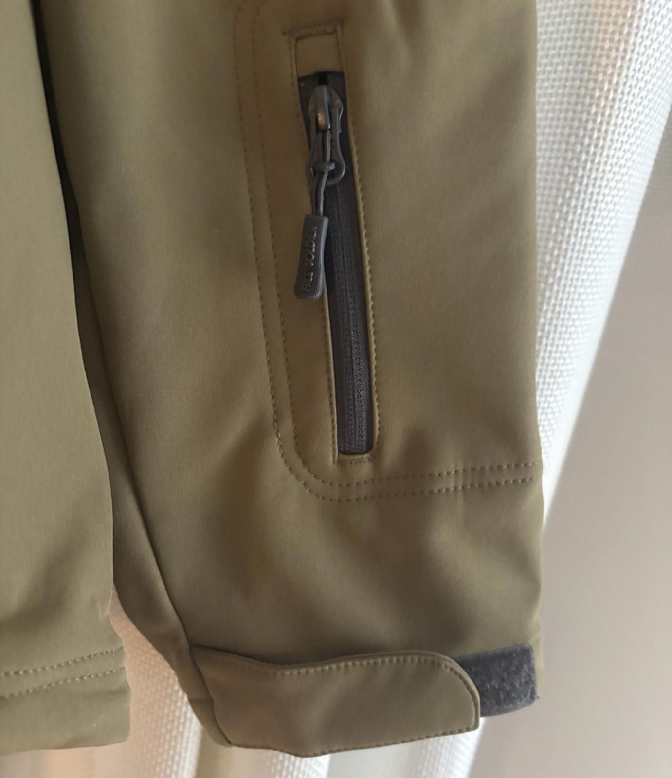 Other Free Soldier Men’s Waterproof Soft Shell Tactical Jacket LG Size US L / EU 52-54 / 3 - 6 Thumbnail