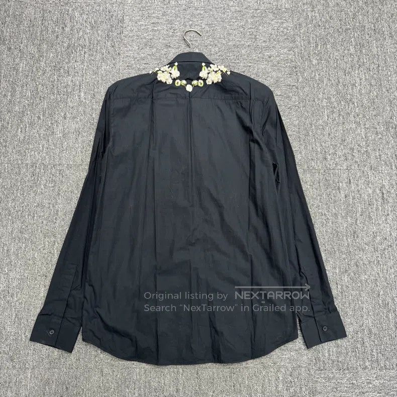 Givenchy Givenchy Size 40 Floral pearl shirt Size: 40 Size US M / EU 48-50 / 2 - 5 Thumbnail