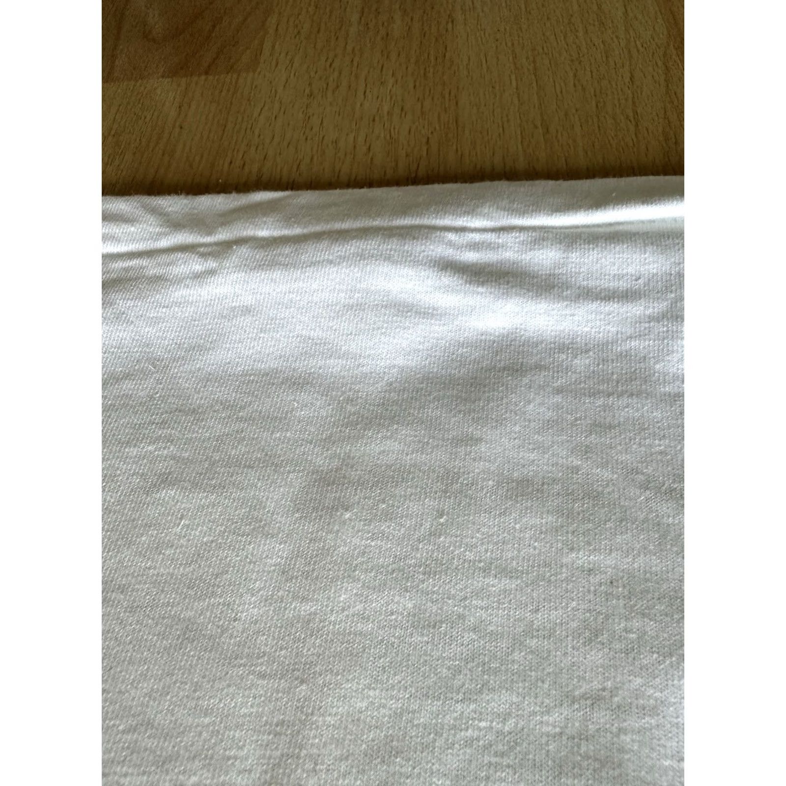 DKNY VINTAGE Hamrahs T-Shirt Unisex Adults XL White 90s Logo Single Stitch DC Comics/MaxMara/KORS/DKNY? Size US XL / EU 56 / 4 - 5 Thumbnail