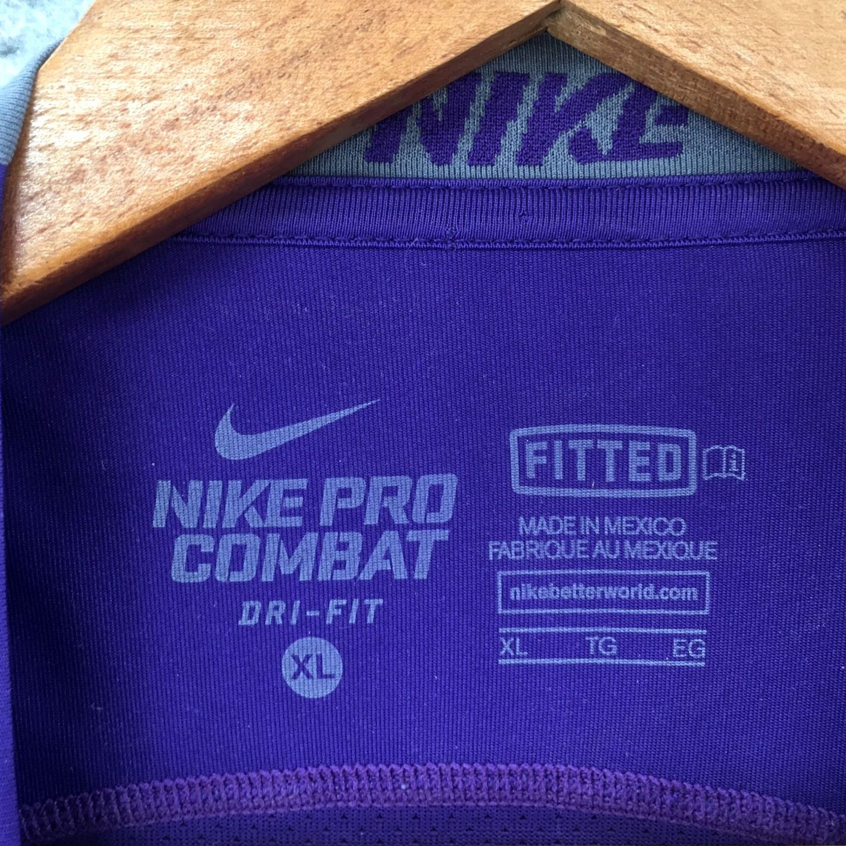 Nike Nike Dri Fit T-Shirt Womens XL Purple Short Sleeve Pullover Crew Neck Fitted Size XL / US 12-14 / IT 48-50 - 6 Thumbnail