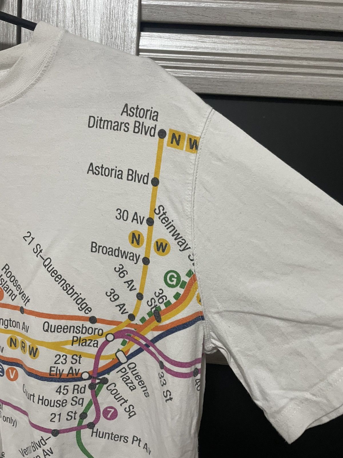 Vintage Vintage New York Subway Line Map Tee Big Print Art T Shirt Size US M / EU 48-50 / 2 - 2 Thumbnail