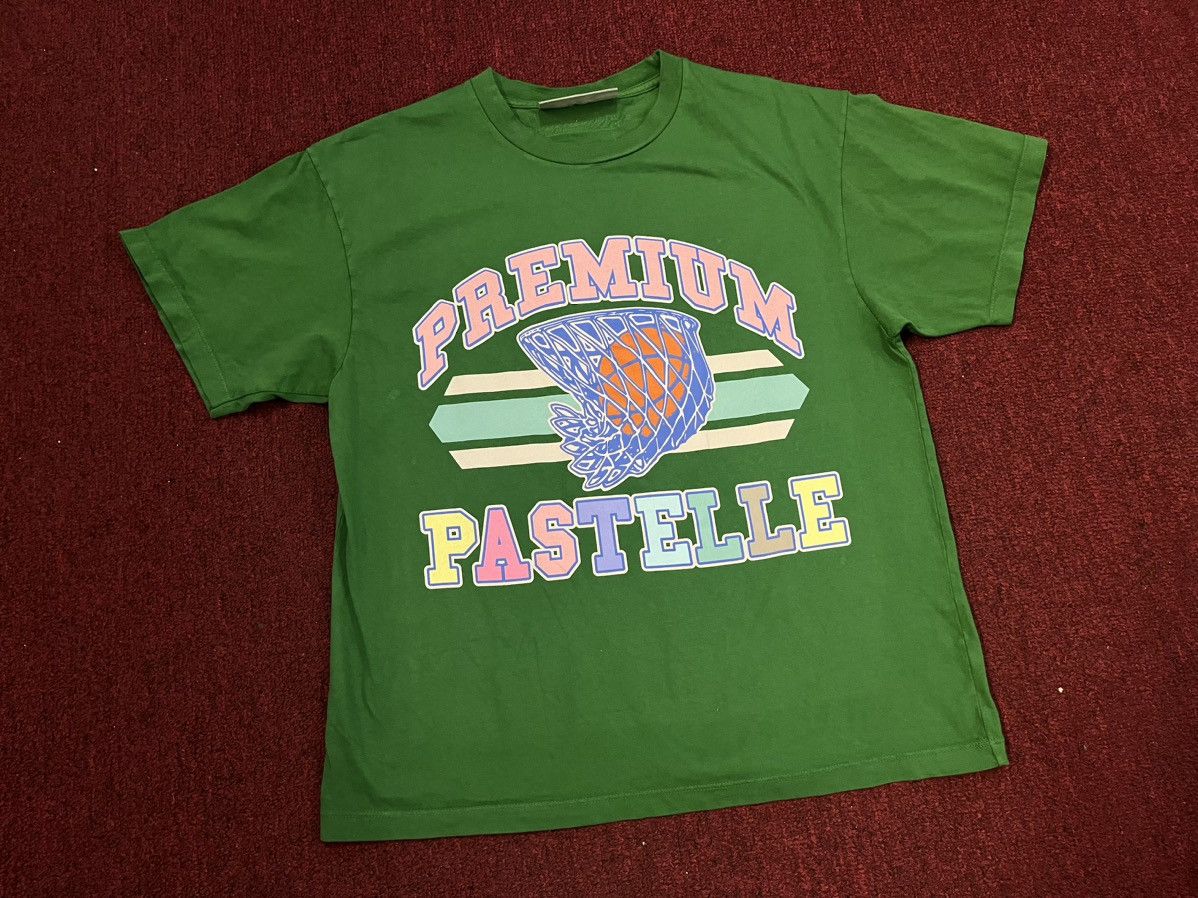 image of Complexcon x Kanye West Pastelle ‘Premium’ Tee Green, Men's (Size Small)