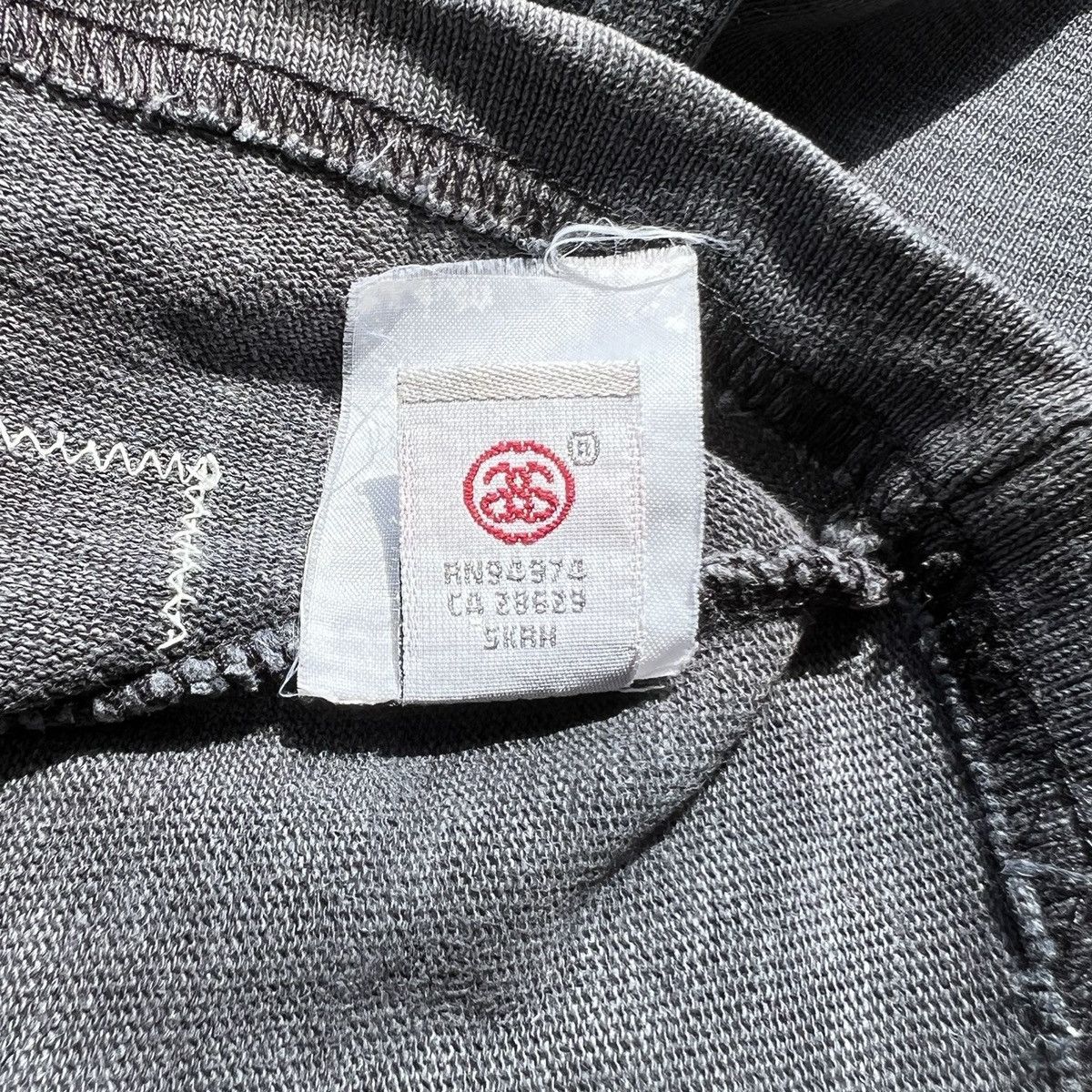 Stussy 🔥Vintage 90’s Stussy Fuzzy Dice Spellout Logo T-Shirt Size US L / EU 52-54 / 3 - 11 Thumbnail
