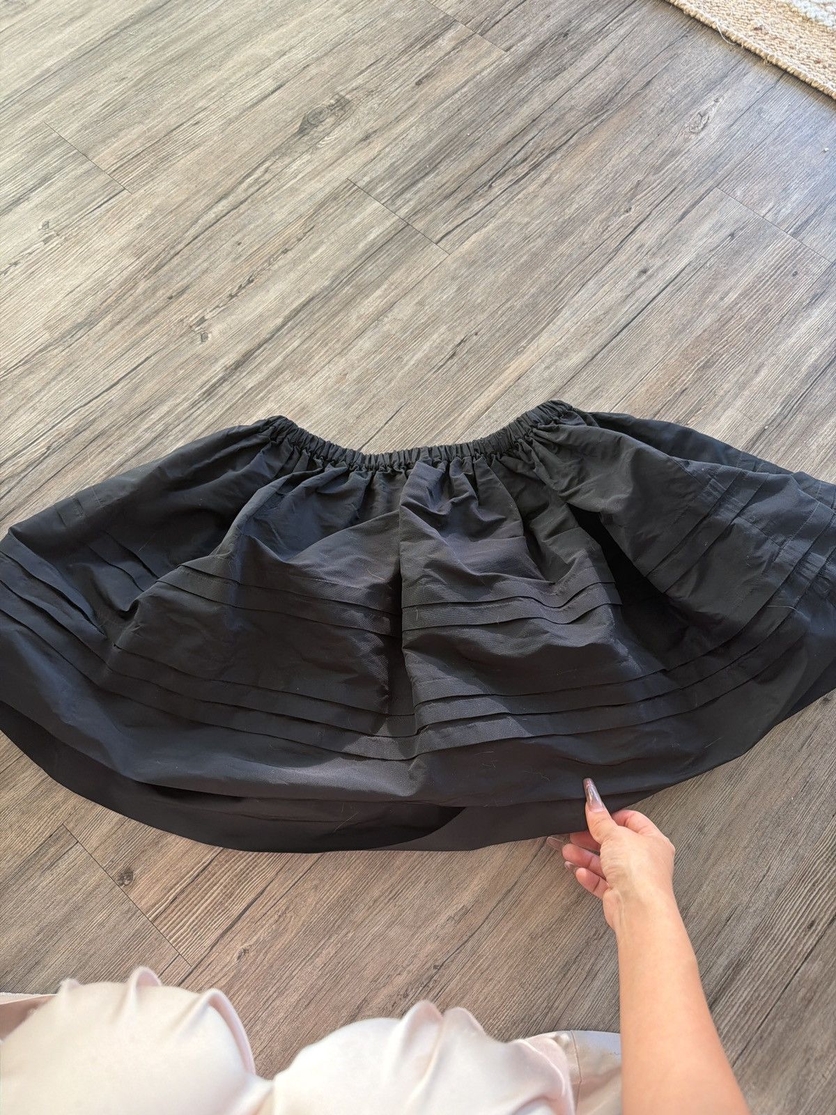 Miu Miu Miumiu black puff skirt Size 26" / US 2 / IT 38 - 1 Thumbnail