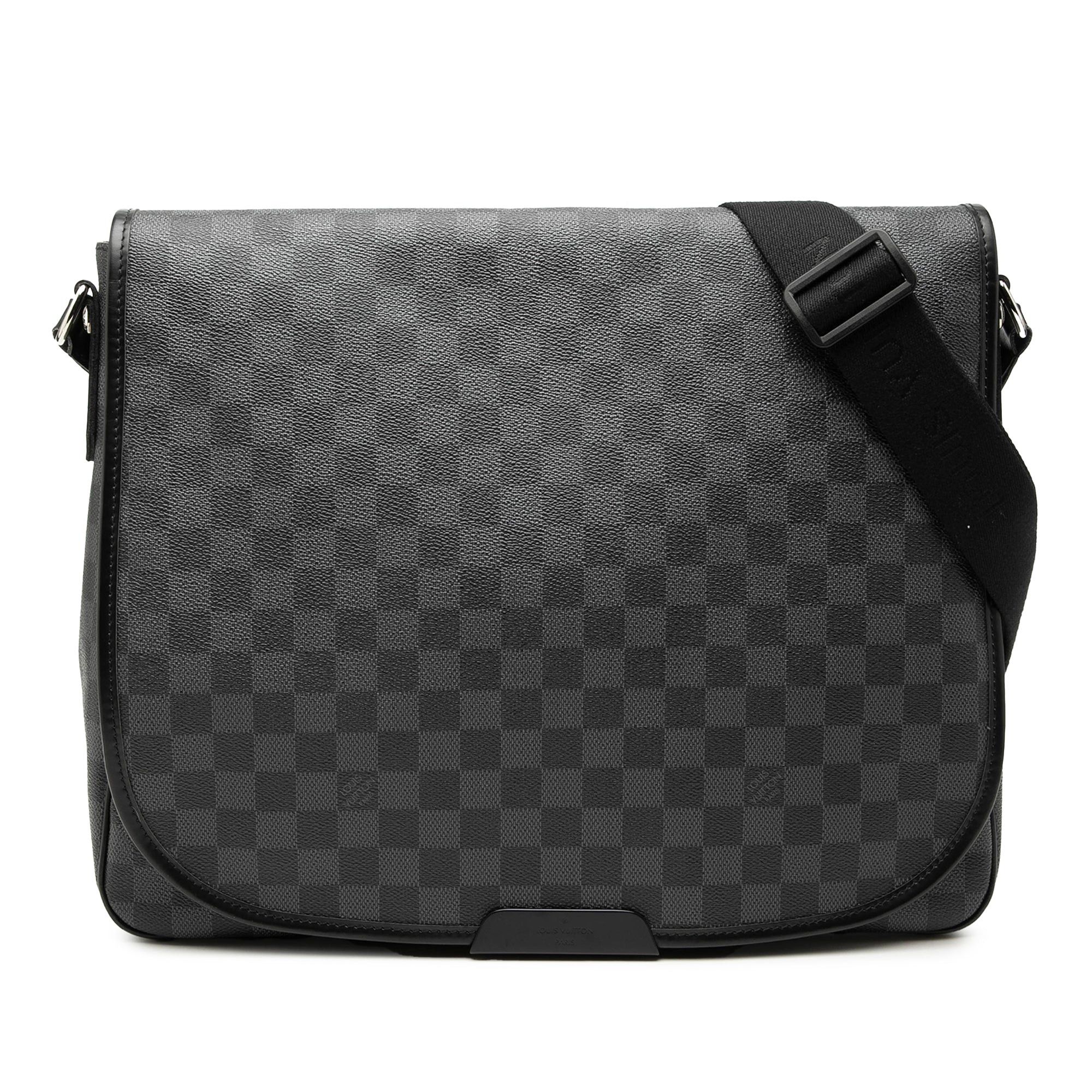 Louis Vuitton Damier Graphite Daniel GM Size ONE SIZE - 1 Thumbnail