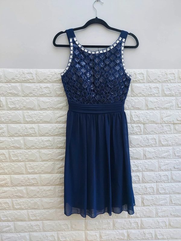 The Difference Quiz dress 16 Size XL / US 12-14 / IT 48-50 - 2 Thumbnail