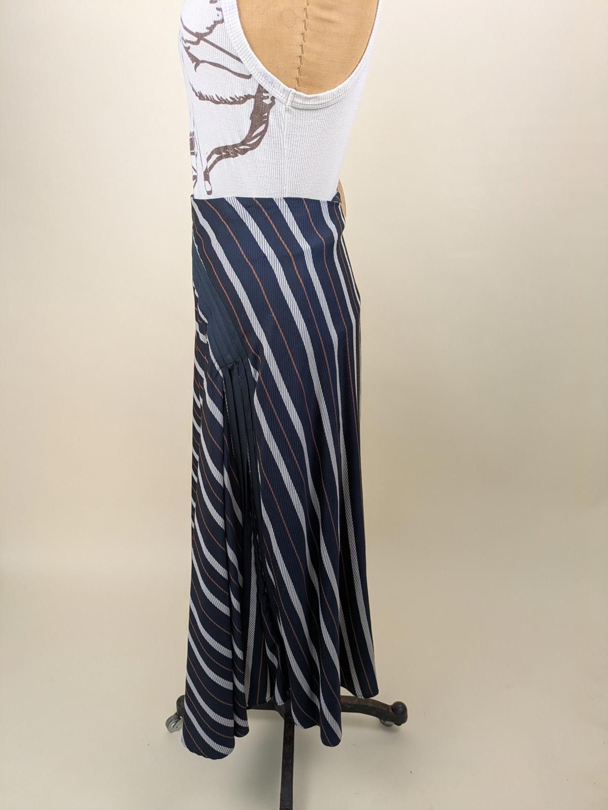 Other palmer//harding navy asymmetric striped skirt Size 28" / US 6 / IT 42 - 4 Thumbnail