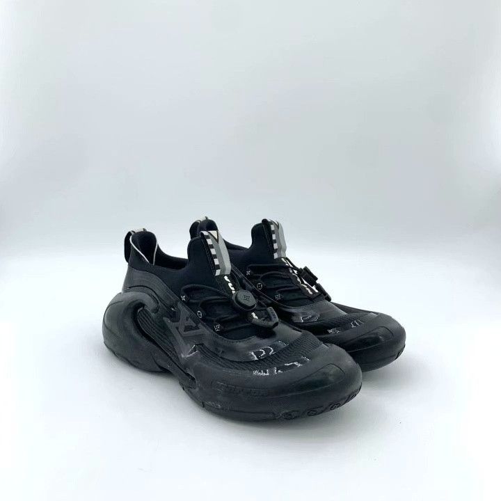 Louis Vuitton Louis Vuitton Barracuda 39 Black Sneakers Size US 6 / EU 39 - 2 Thumbnail