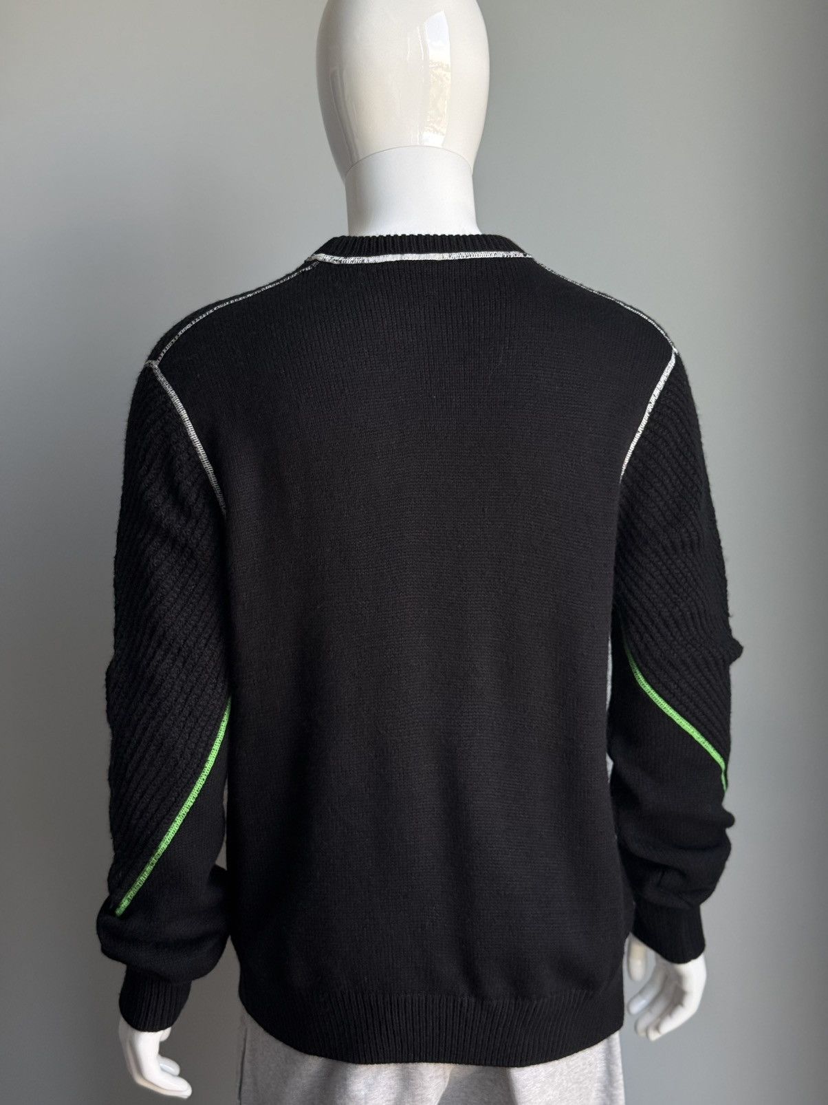 Bottega Veneta RRP $2500 Bottega Veneta Cashmere Sweater Overlock Mens L Size US L / EU 52-54 / 3 - 4 Thumbnail
