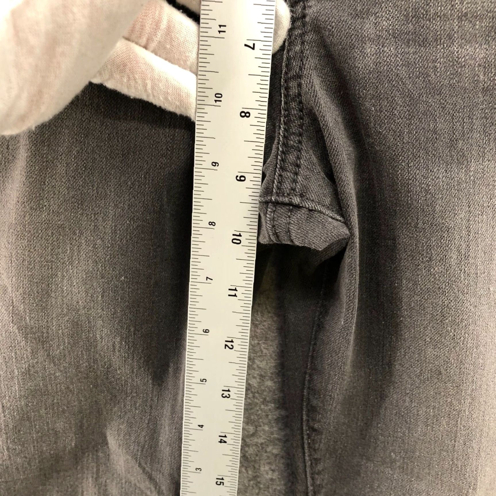 Old Navy Old Navy Jeans Womens 10P Gray Mid Rise Skinny Super Skinny 5-Pocket Cotton Blend Denim NWT/NWT (NWT) Size 32" / US 10 / IT 46 - 7 Thumbnail