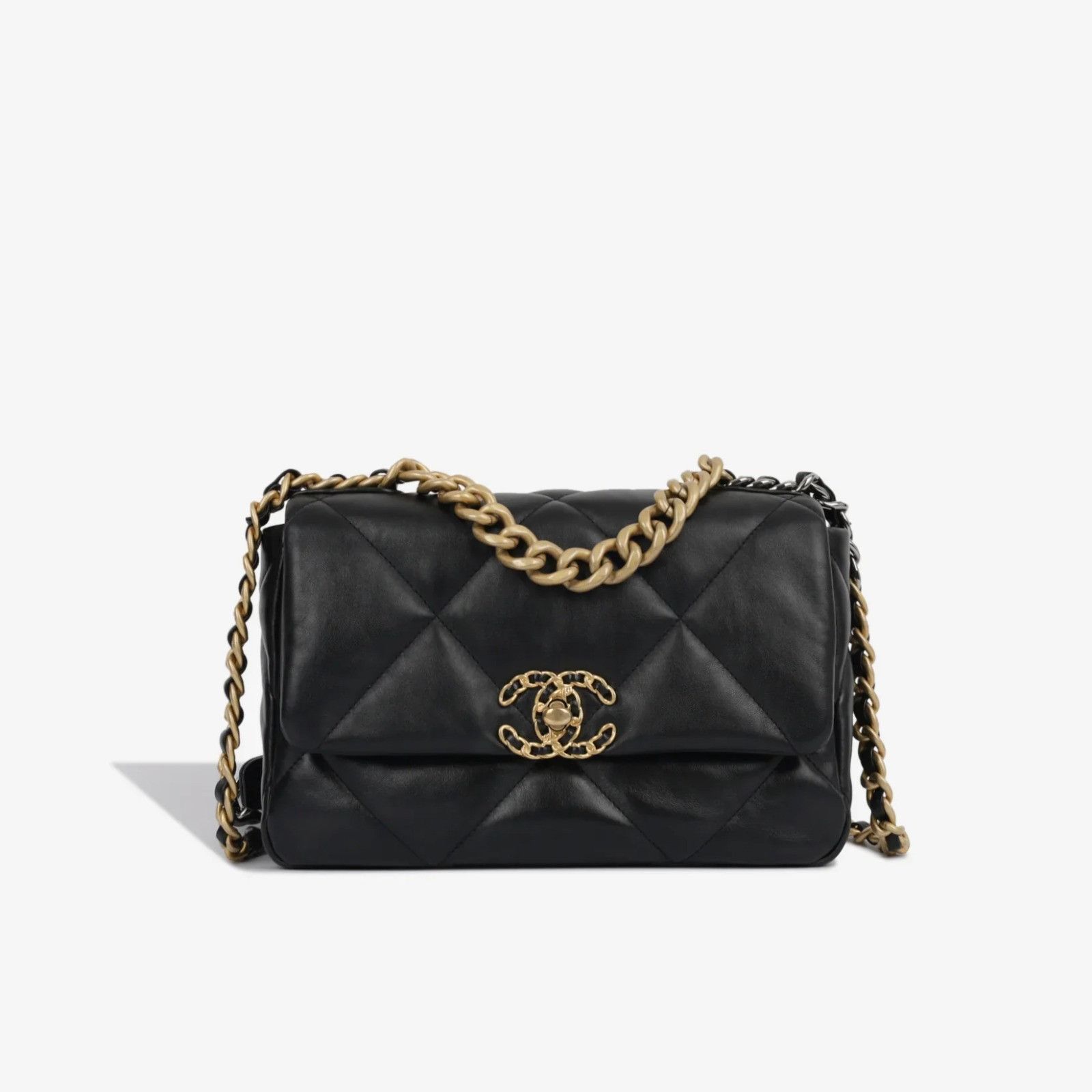 Chanel os11x0326 Size: OS / Shoulder Bag in Black Size ONE SIZE - 1 Preview