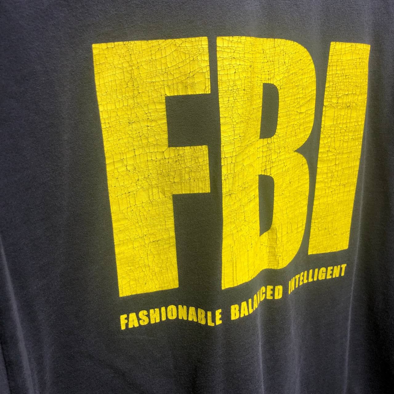 Balenciaga Balenciaga FBI Cracked tee Size US M / EU 48-50 / 2 - 4 Thumbnail