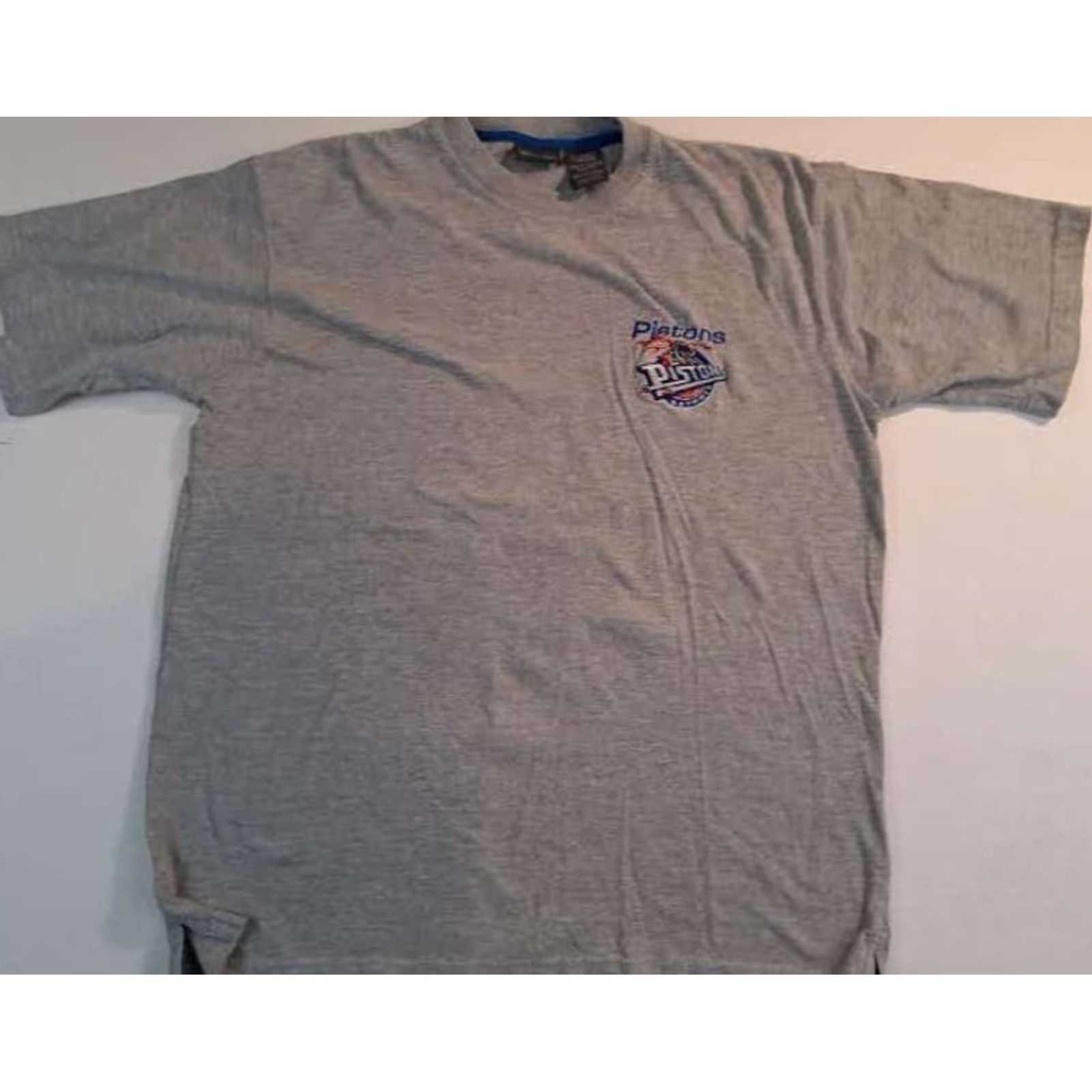 Vintage Detroit Pistons T-Shirt Gray Medium Pro-Edge Mens Short Sleeve Sports Size US M / EU 48-50 / 2 - 3 Thumbnail