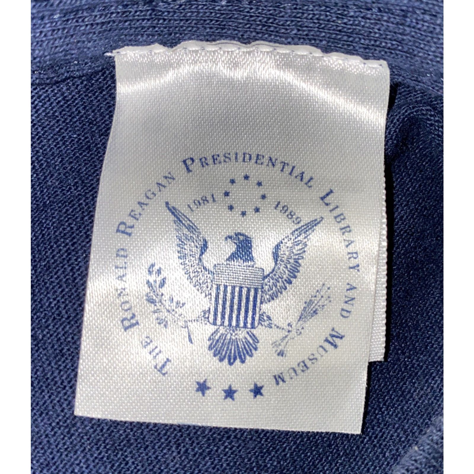 Vintage Presidential Brand Men's Blue Graphic T-Shirt Size L Size US L / EU 52-54 / 3 - 4 Thumbnail