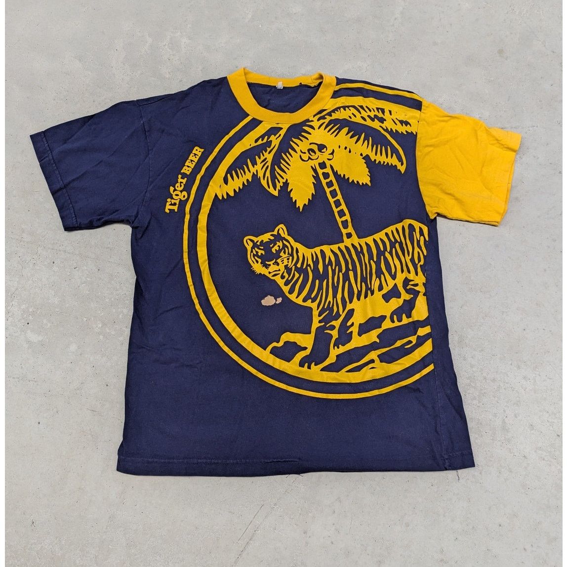 Vintage Vintage Tiger Beer jumbo print t-shirt Size US L / EU 52-54 / 3 - 1 Thumbnail