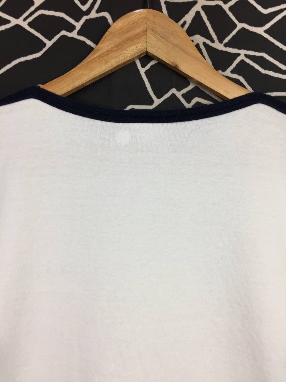 Edifice Japan Edifice Japan Hand Minimalist Ink Artwork Graphic Tee Size US S / EU 44-46 / 1 - 9 Thumbnail