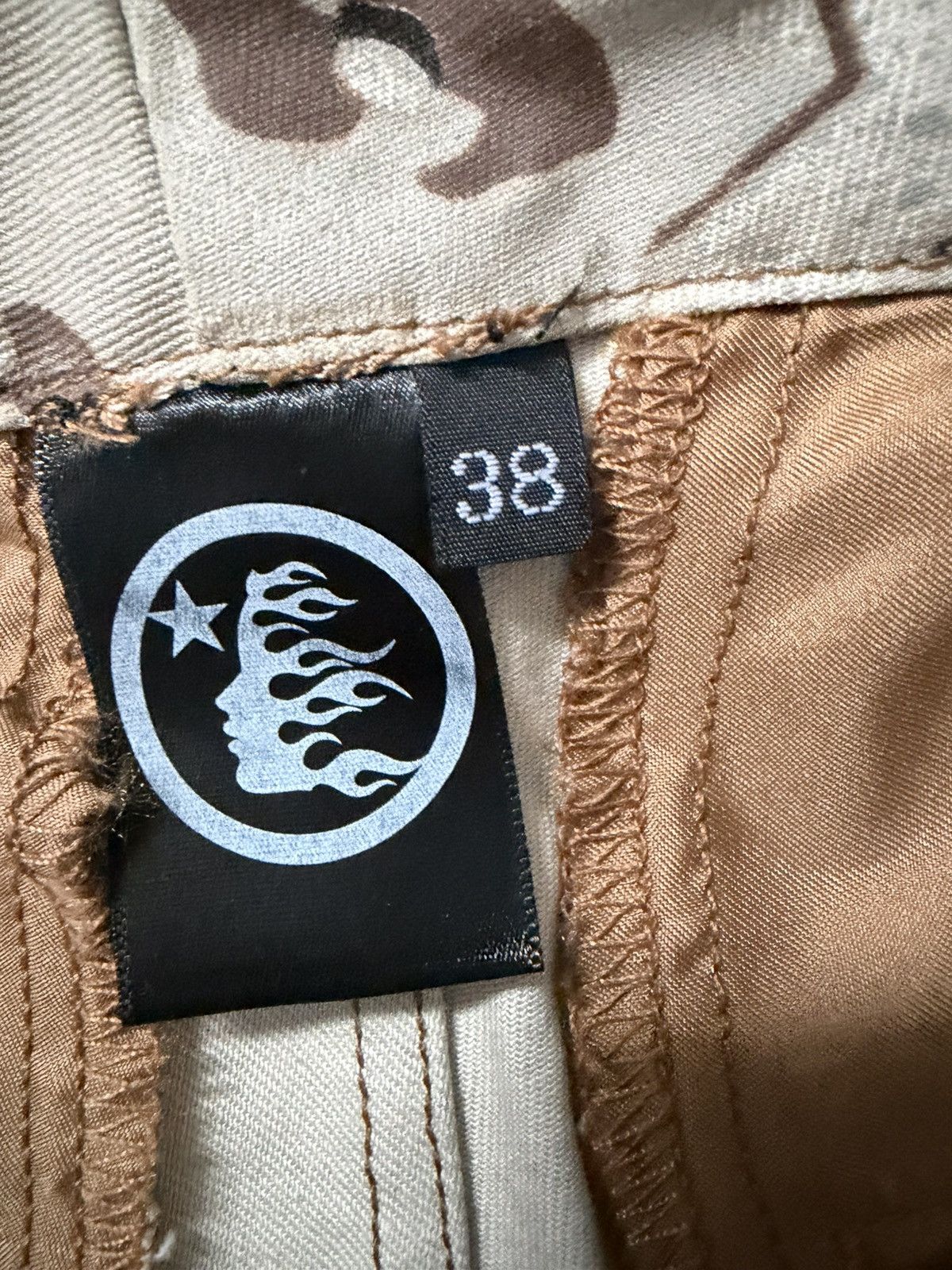 HELLSTAR HELLSTAR Desert Camo Cargo Shorts Size US 38 / EU 54 - 6 Thumbnail