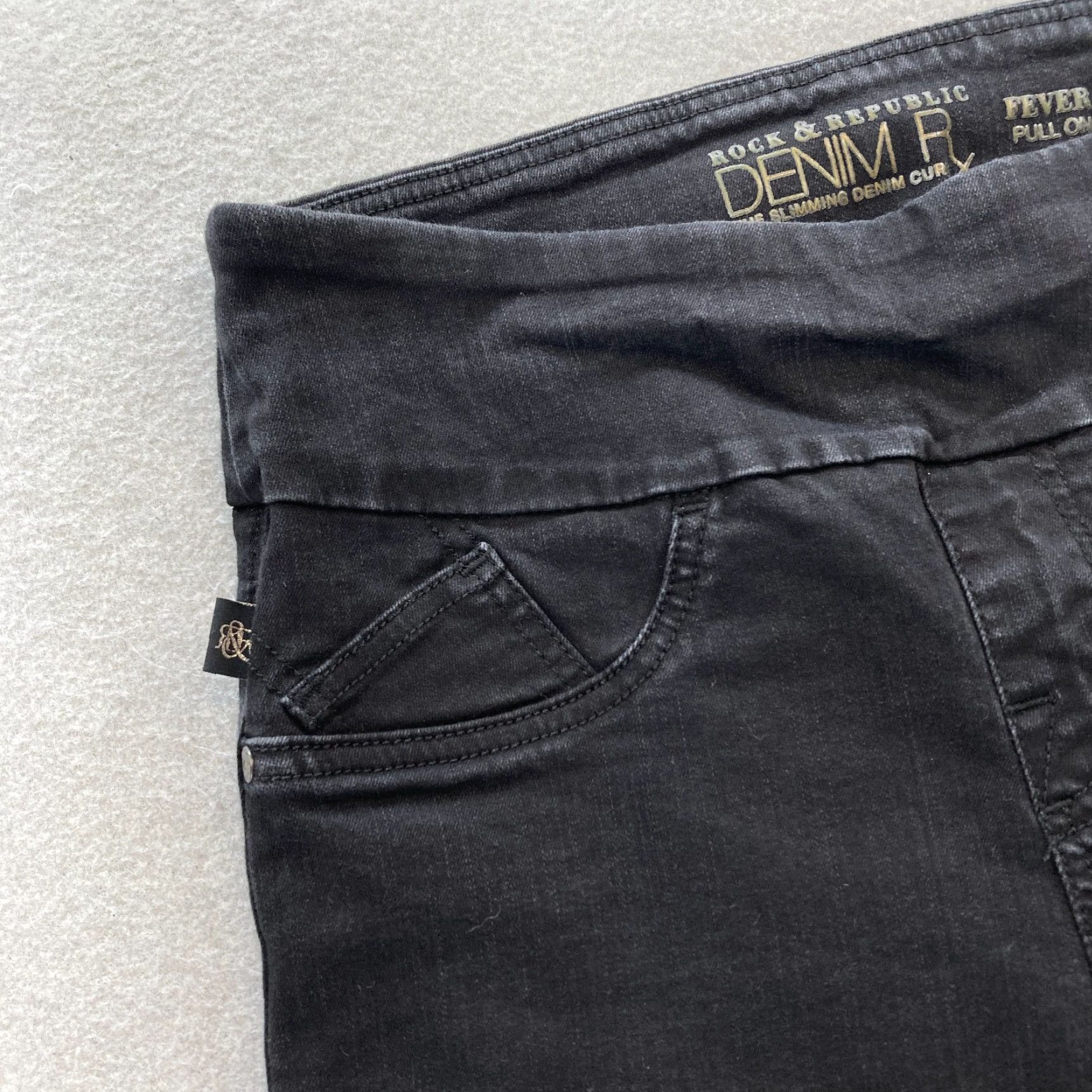 Vintage Rock & Republic Denim RX Fever Pull On Jeans Women's 8 Black Stretch Grunge Y2K Slim Skinny Denim Rock & Republic Jeans Womens 8 Black Grunge Y2K Size 30" / US 8 / IT 44 - 3 Thumbnail