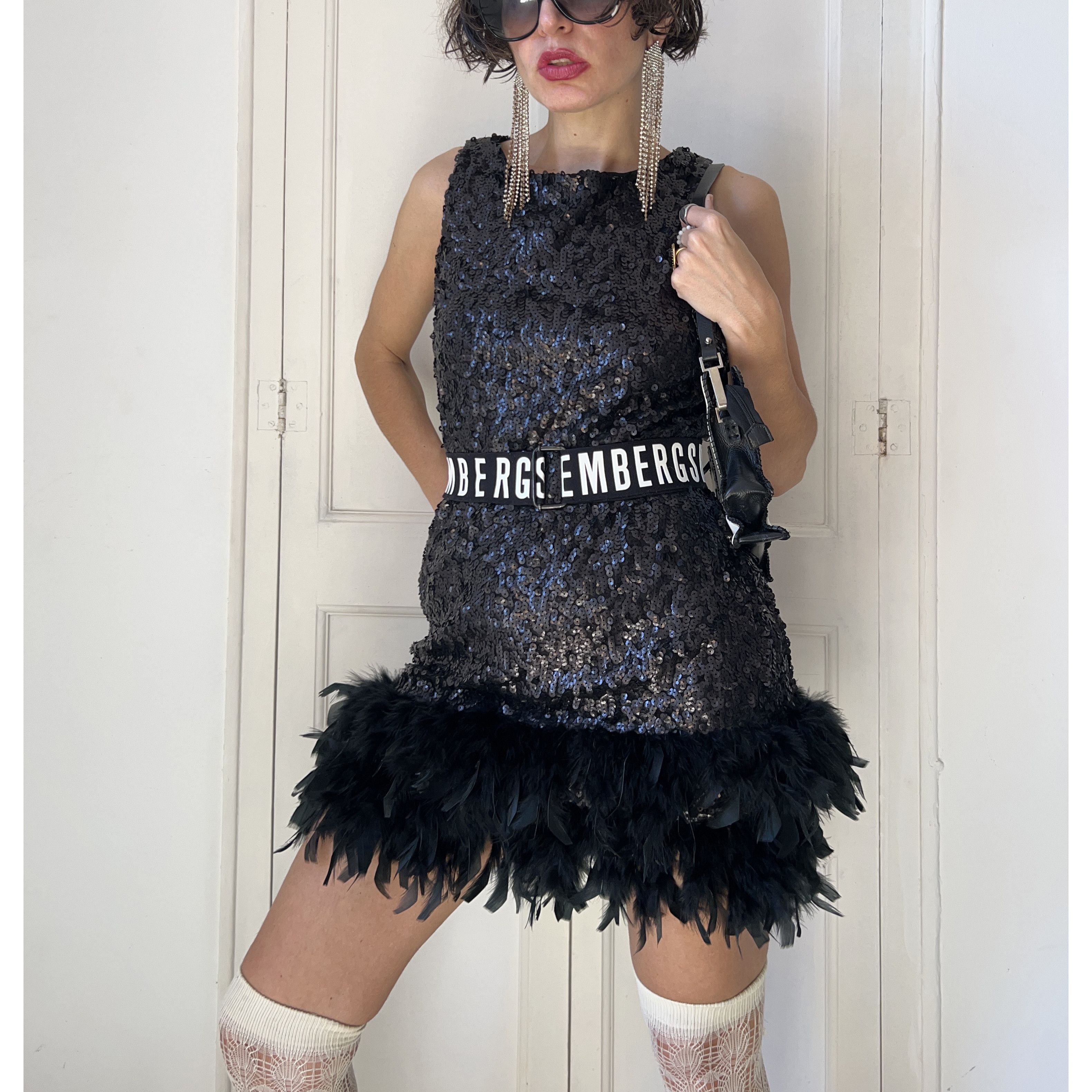 Vintage Vintage Y2K Black Sequin Feather Mini Dress Size M / US 6-8 / IT 42-44 - 9 Thumbnail