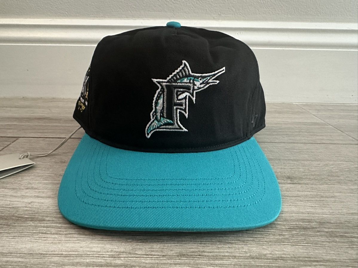 image of Kith For 47 Florida Marlins Hitch Snapback Fit Khm050626-001 in Black, Men's