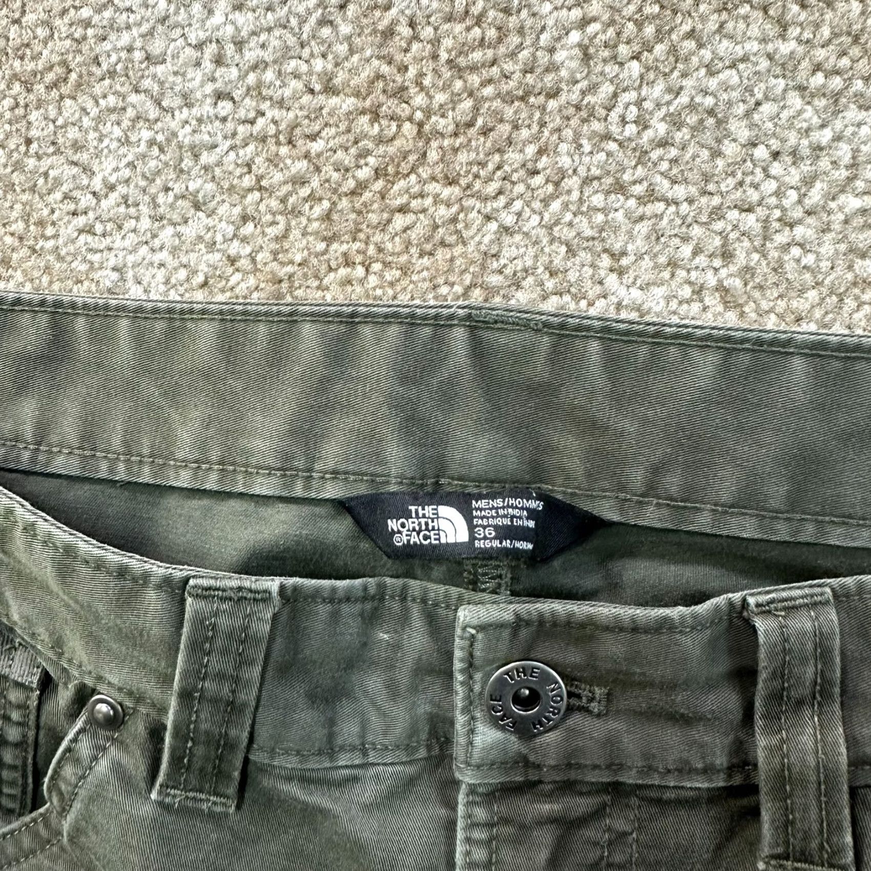 The North Face the North Face chino pants Men’s 36x30 Green Straight Leg Regular Waist 36 Inseam 30 Vintage: No Size US 36 / EU 52 - 3 Thumbnail