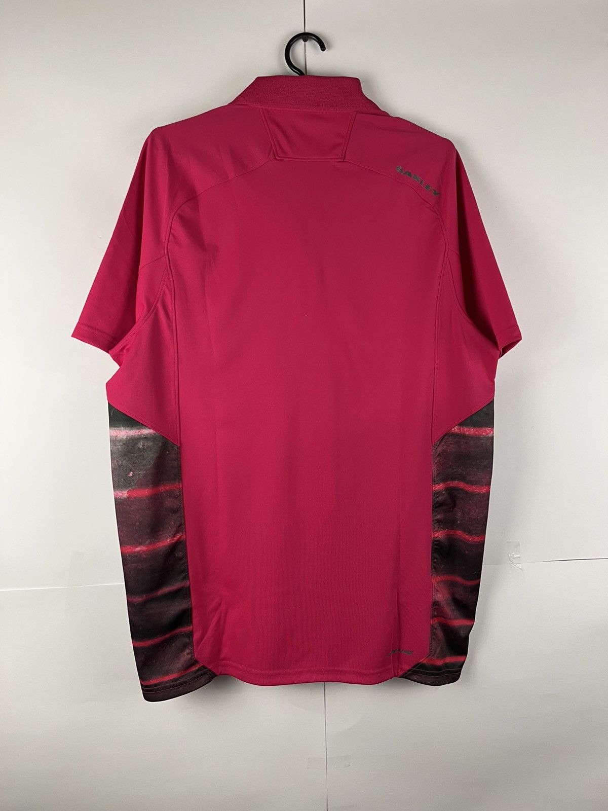 Oakley Oakley Aero Hydrolix Center Logo Hype Polo Size US L / EU 52-54 / 3 - 5 Thumbnail