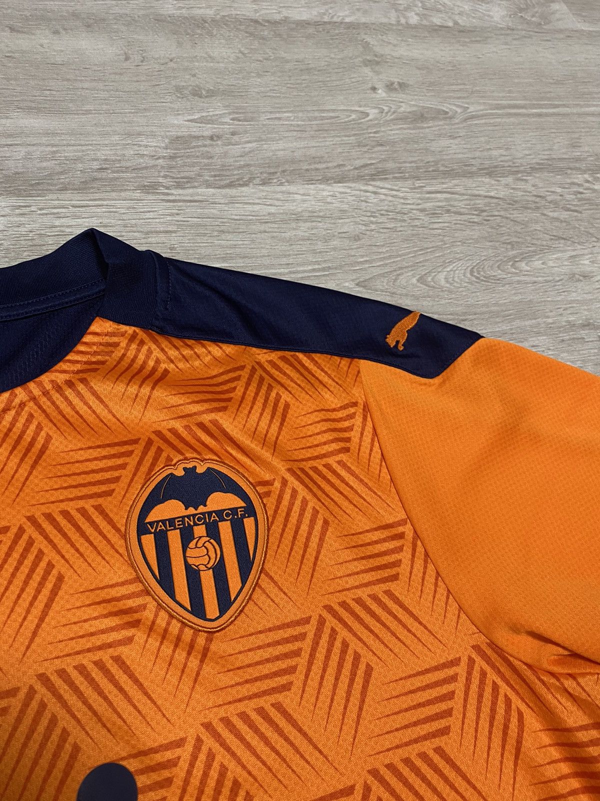 Puma Puma VALENCIA CF Away Jersey – 2021/22 SS Jersey MSRP $90 Size US L / EU 52-54 / 3 - 5 Thumbnail