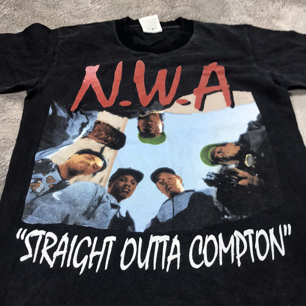 Vintage Vintage 90s NWA Graphic Tee Sun Faded Rap Streetwear Baggy S Size US S / EU 44-46 / 1 - 2 Thumbnail