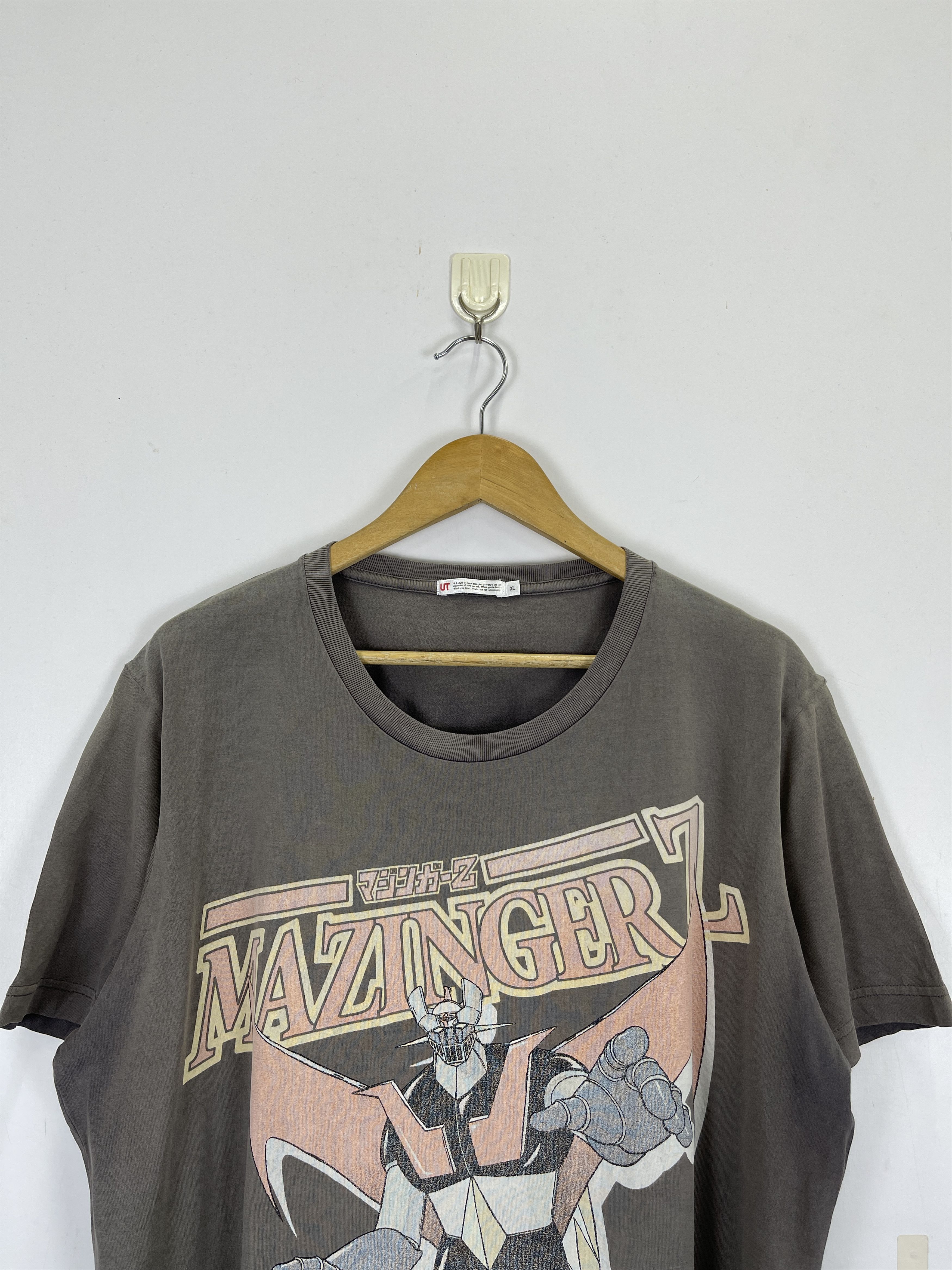 Uniqlo Vintage Uniqlo Mazinger Z Anime Japanese T-Shirt TA0437 Size US XL / EU 56 / 4 - 2 Thumbnail