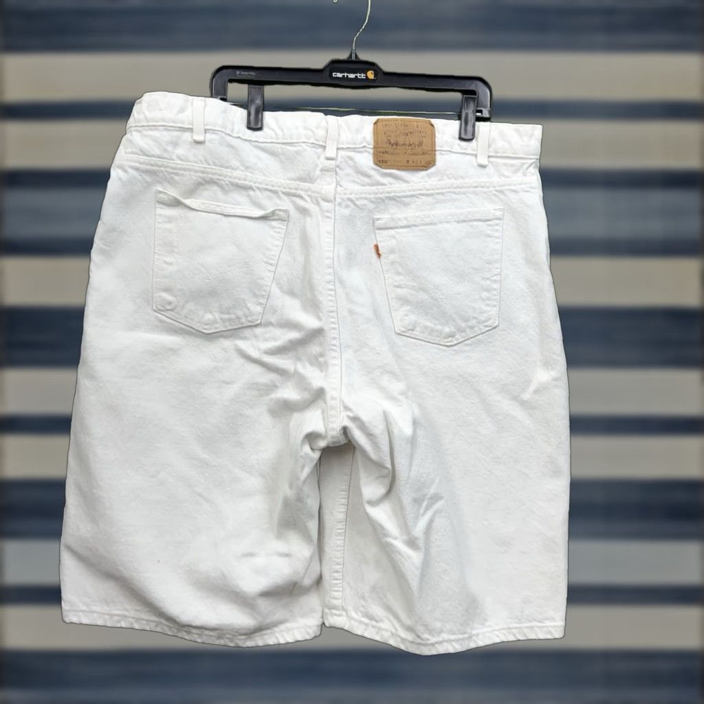 Levi's VINTAGE Levi's 550 Jean Shorts Mens 42 Orange Tab Relaxed Fit Bermuda Blue Cotton 90s Grunge Y2K Skater Men Size US 42 / EU 58 - 1 Thumbnail