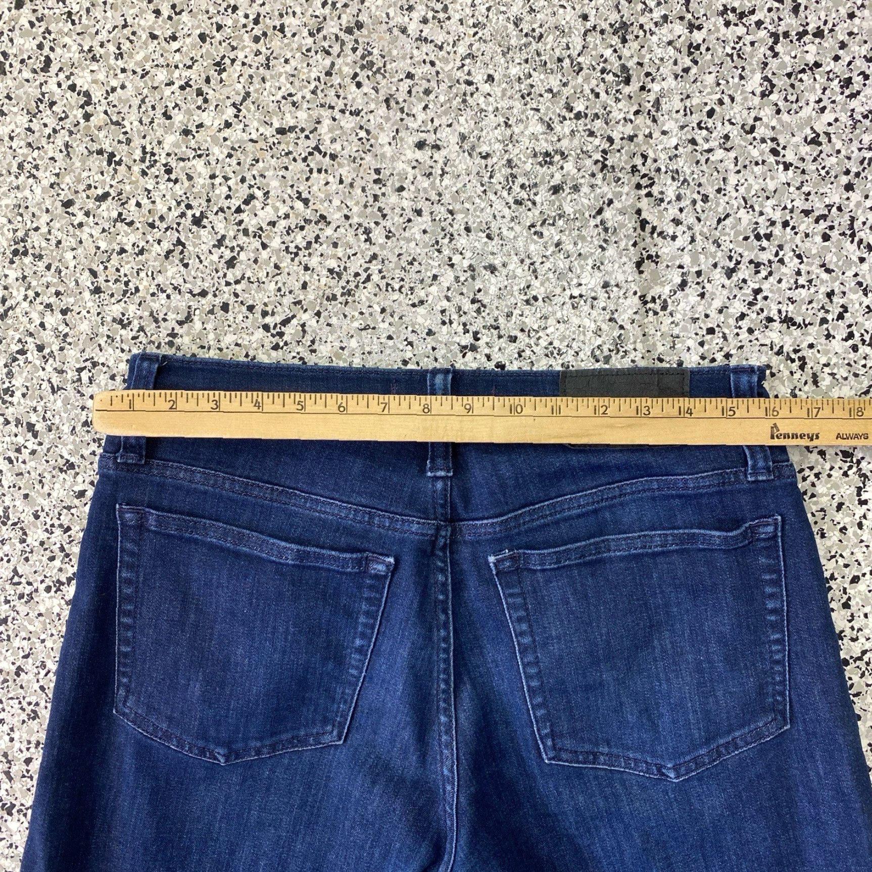 Madewell Madewell Athletic Slim Jeans Mens 31x30 Blue Medium Wash Straight Denim Pants Jeans 5-Pocket Design Copper Logo Pockets Regular Rise Mid Size US 31 - 5 Thumbnail