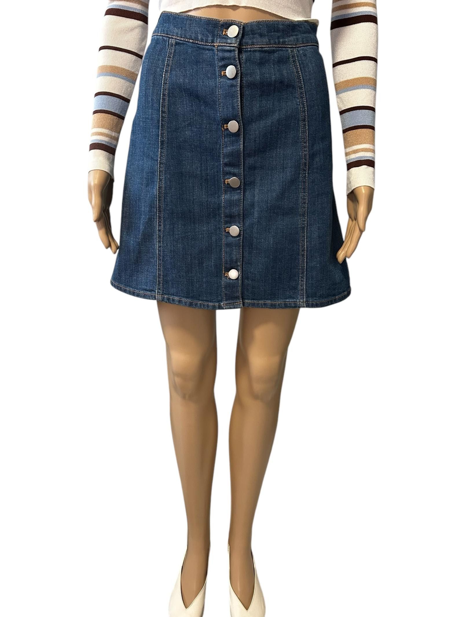 Designer Stylish Denim A-Line Skirt with Button Detail Size 27" / US 4 / IT 40 - 4 Thumbnail