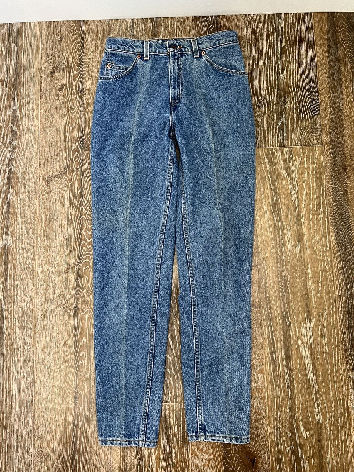 Levi's womens levis 10950 relaxed fit tapered leg orange tab jeans Size 27" / US 4 / IT 40 - 1 Thumbnail