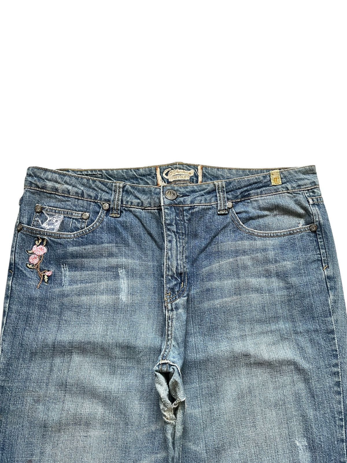 Japanese Brand Vintage Japanese Brand Patch Distress Flare Bell Bottom Jean Size 40" / US 18 - 4 Thumbnail