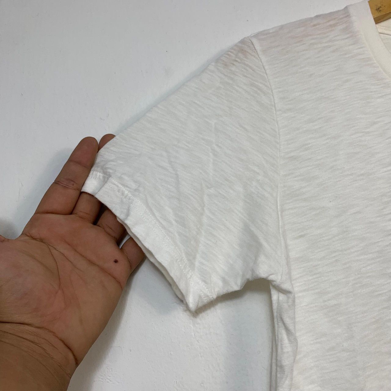 Undercover × Uniqlo 🔥UNDERCOVER UNIQLO by Jun Takahashi UU japanese shirt Size US S / EU 44-46 / 1 - 7 Thumbnail