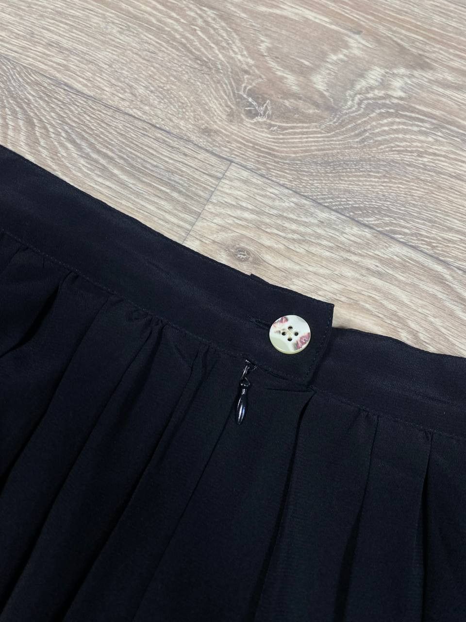 Max Mara Vintage MaxMara black pants pleated cullotes skirt Size 32" / US 10 / IT 46 - 4 Thumbnail