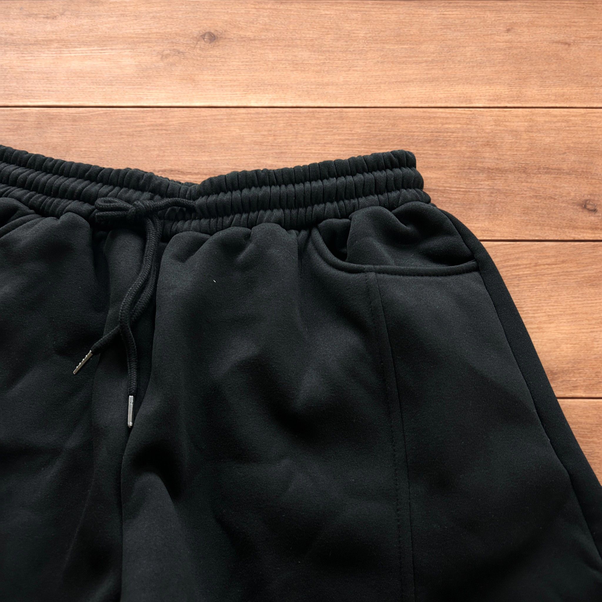 Japanese Brand Super baggy wide leg Korean joggers in black. Size US 34 / EU 50 - 3 Thumbnail