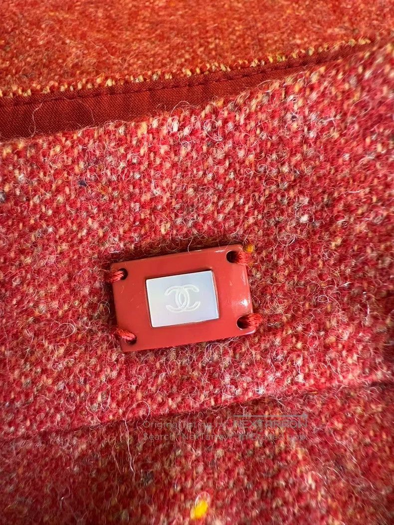 Chanel Chanel Red woollen skirt Size 27" / US 4 / IT 40 - 3 Thumbnail
