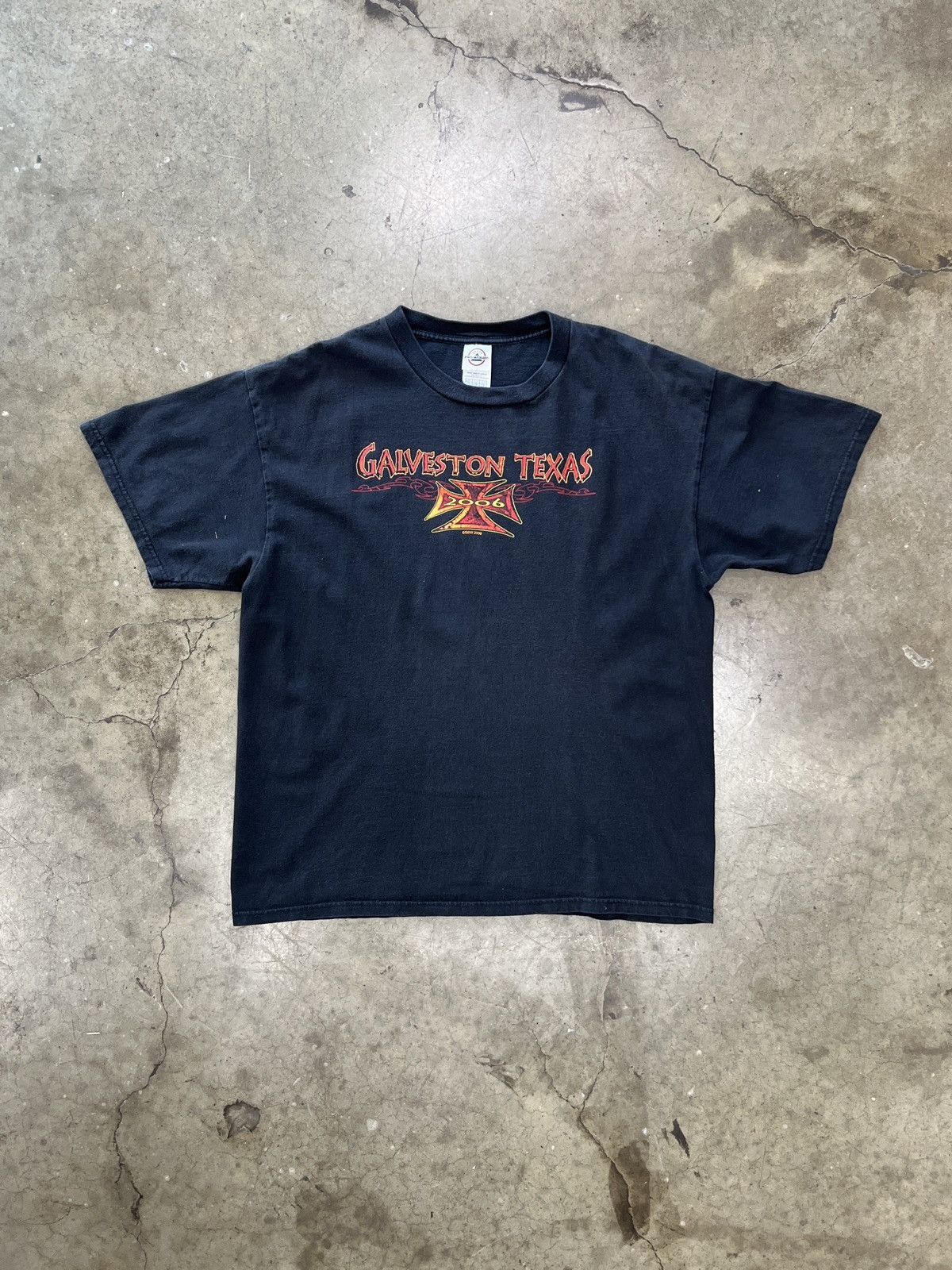 Harley Davidson Vintage 2006 Galveston Texas Motorcycle Cross Tee XL Size US XL / EU 56 / 4 - 5 Thumbnail