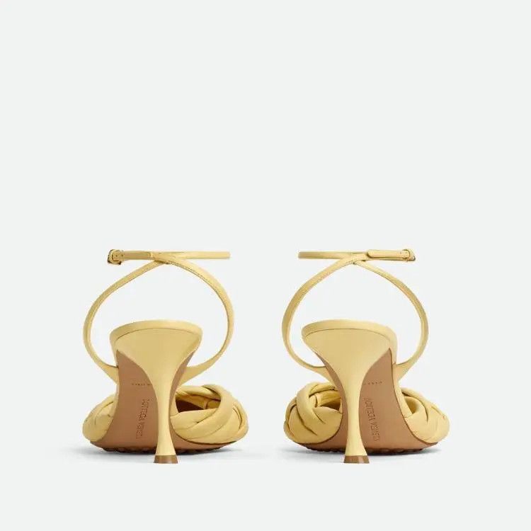 Bottega Veneta o1n1vont1225 Freckles Pumps in Natural Size US 6.5 / IT 36.5 - 3 Thumbnail