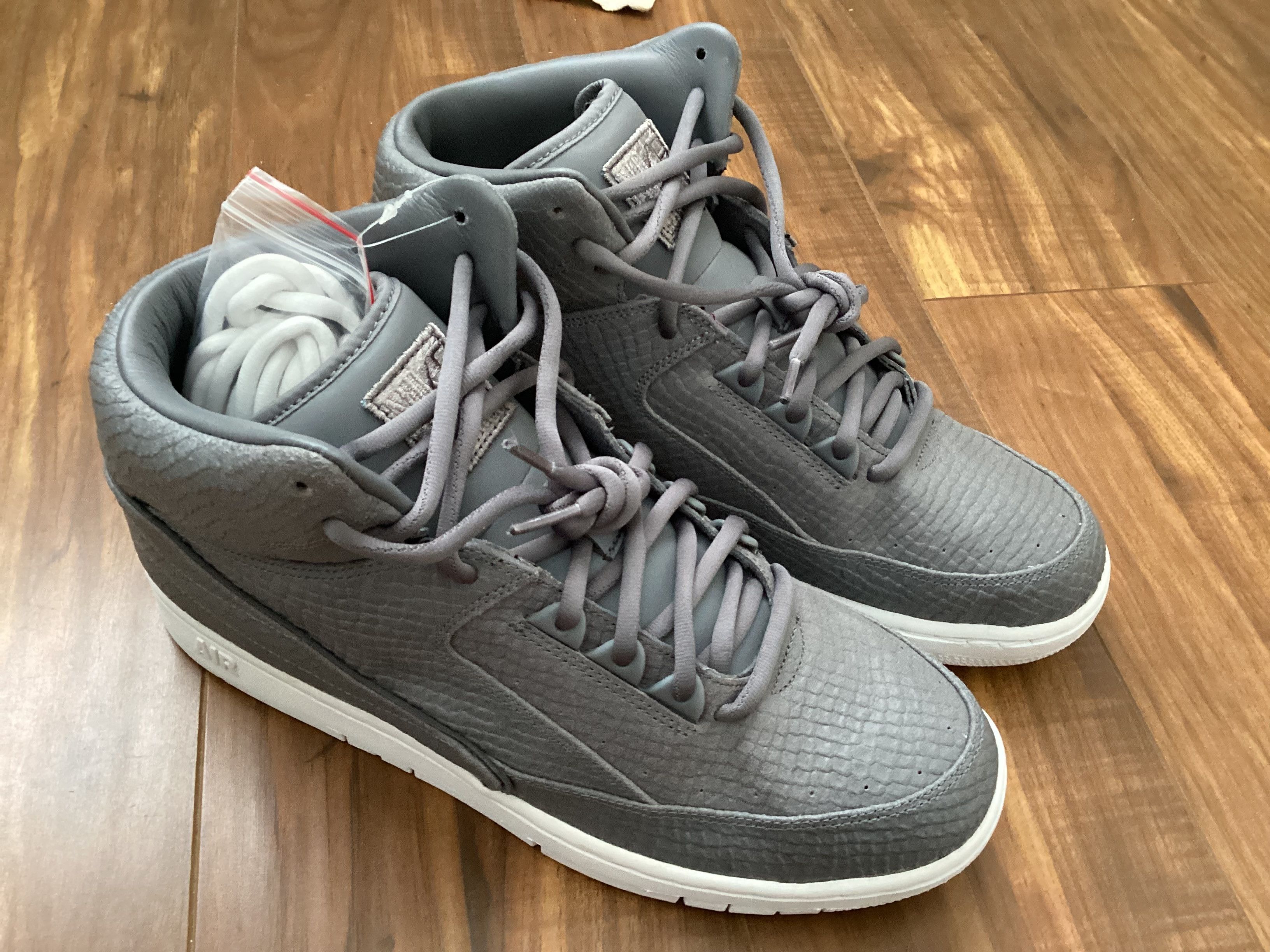 Nike (12)Nike Air Python Cool Grey 658394-001 Size US 12 / EU 45 - 4 Thumbnail