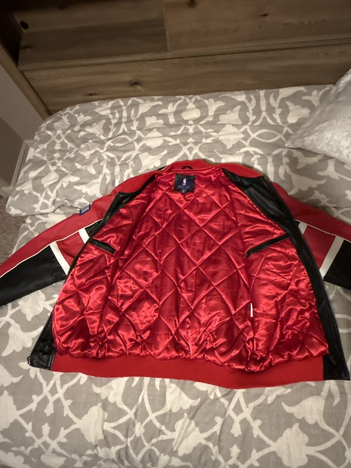 G-III G-III Chicago Bulls Leather Jacket Size US XL / EU 56 / 4 - 2 Thumbnail