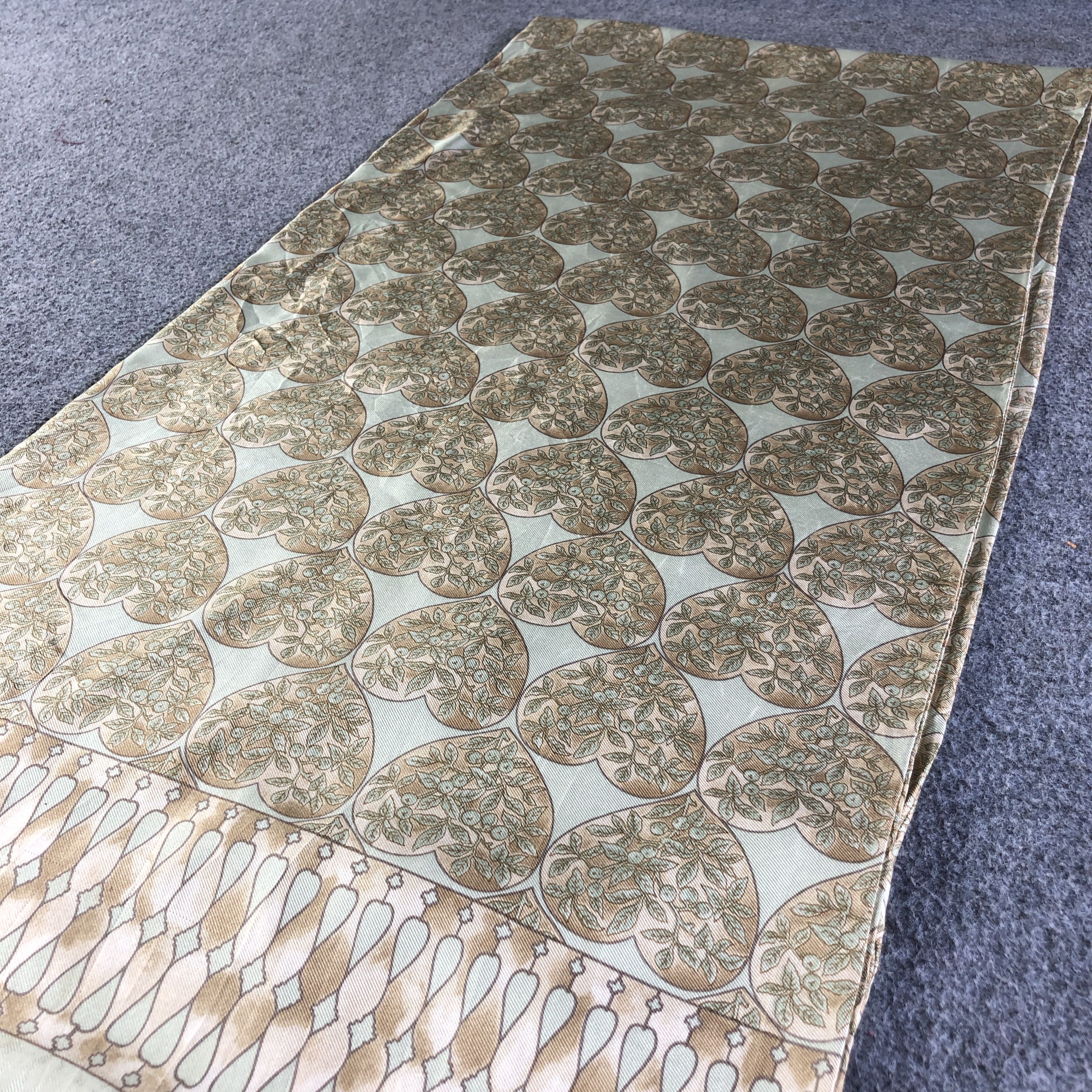 Vintage Luxury Loves Silk Scarf Muffler Neckwear Stole V2610 Size ONE SIZE - 3 Thumbnail