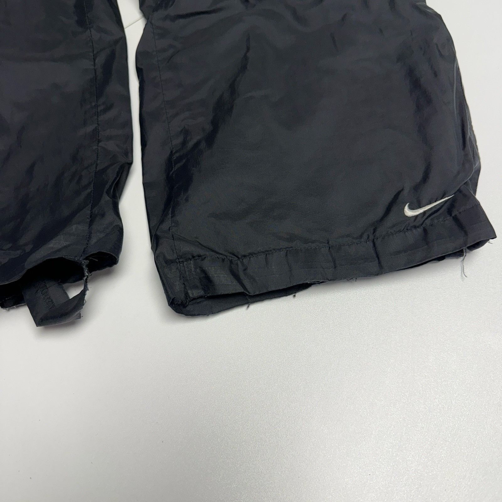 Nike Vintage Nike Windbreaker Track Pants Men’s XL Lined Activewe Size US 34 / EU 50 - 3 Thumbnail
