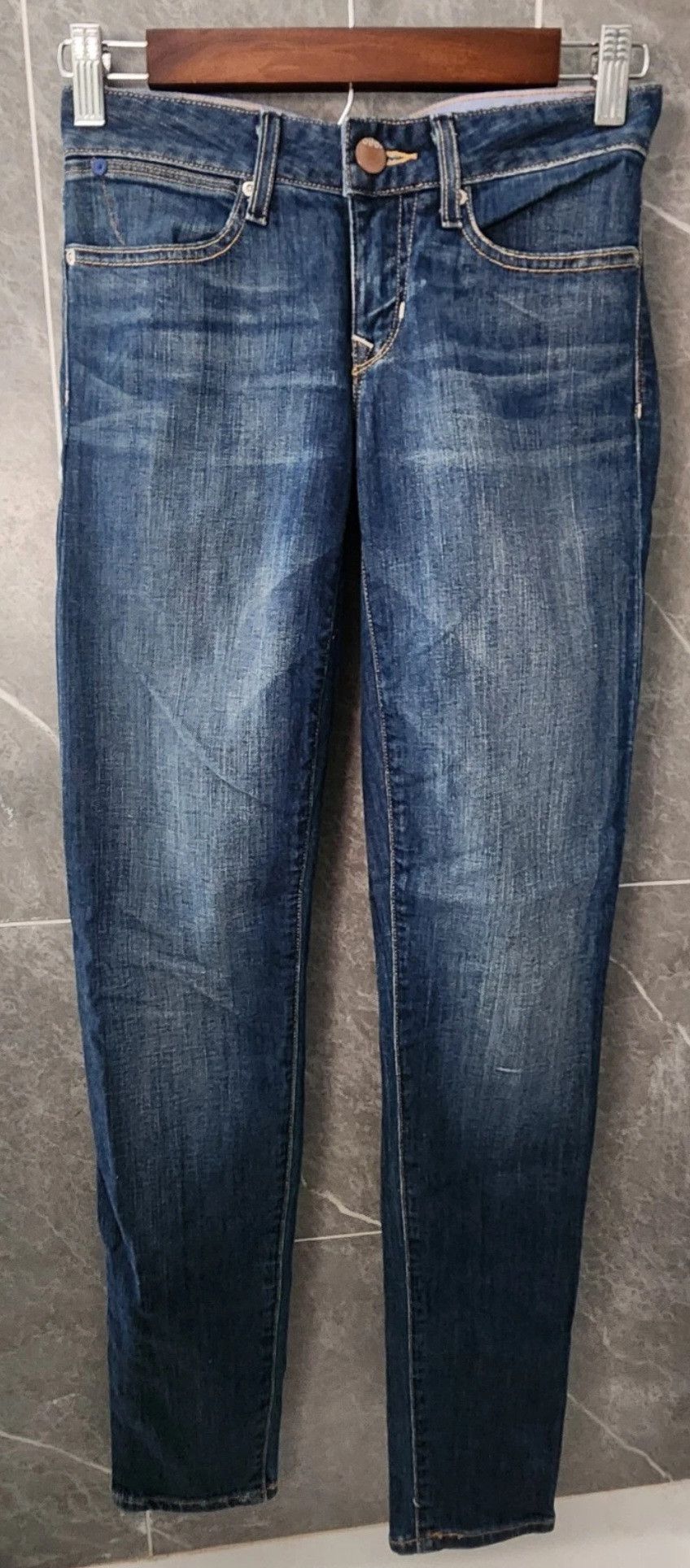 Gap GAP Women's Medium Wash Always Skinny 1969 Jeans Size 24/00 Size 24" / US 00 / IT 34 - 1 Thumbnail