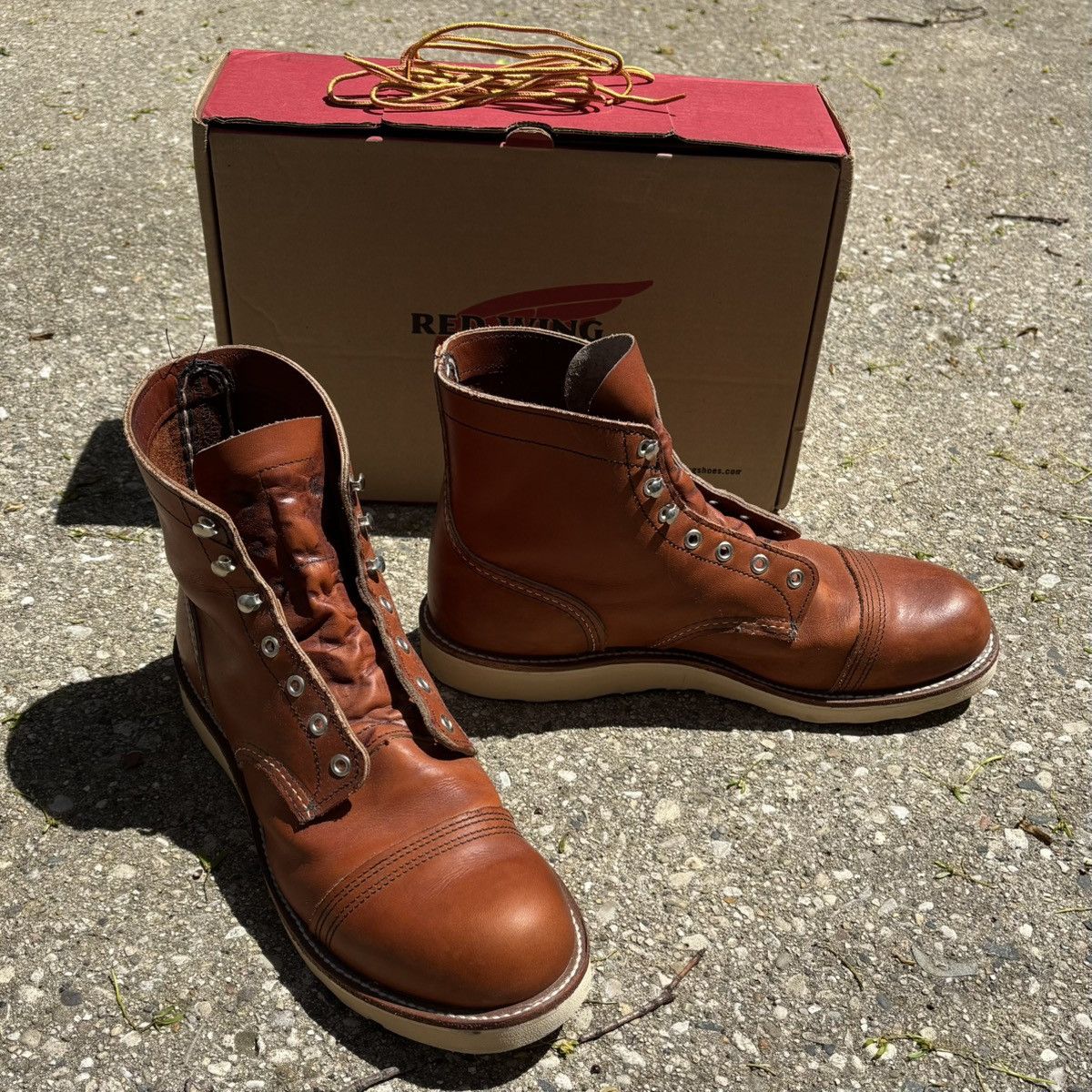 Red Wing Red Wing Iron Ranger Traction Tread (Oro) Size US 11 / EU 44 - 2 Thumbnail