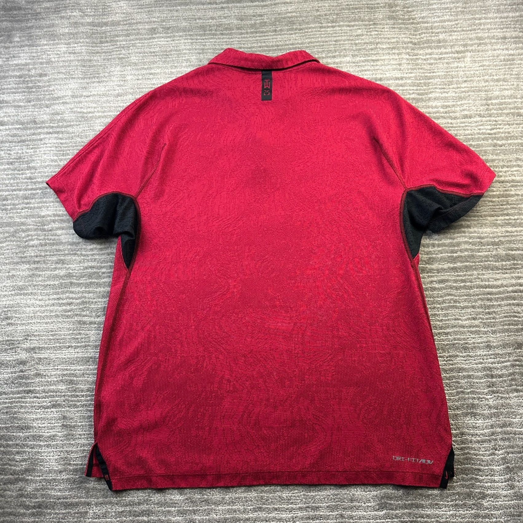 Nike Nike Tiger Woods Polo Shirt Mens Large Red Dri Fit Jacquard Golf Shirt Polo Shirt Nike Dri-Fit Geometric Short Sleeve Casual Activewear 90s? Size US L / EU 52-54 / 3 - 2 Thumbnail