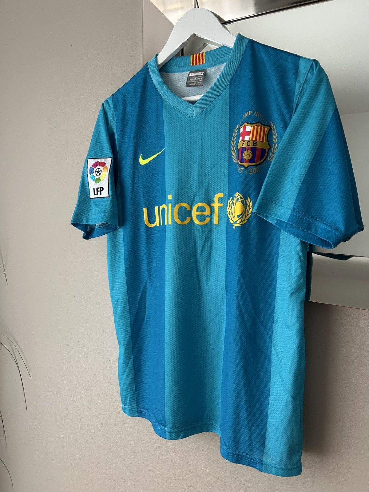 Nike FC Barcelona Nike Jersey | Thierry Henry #14 | Size S Size US S / EU 44-46 / 1 - 1 Thumbnail