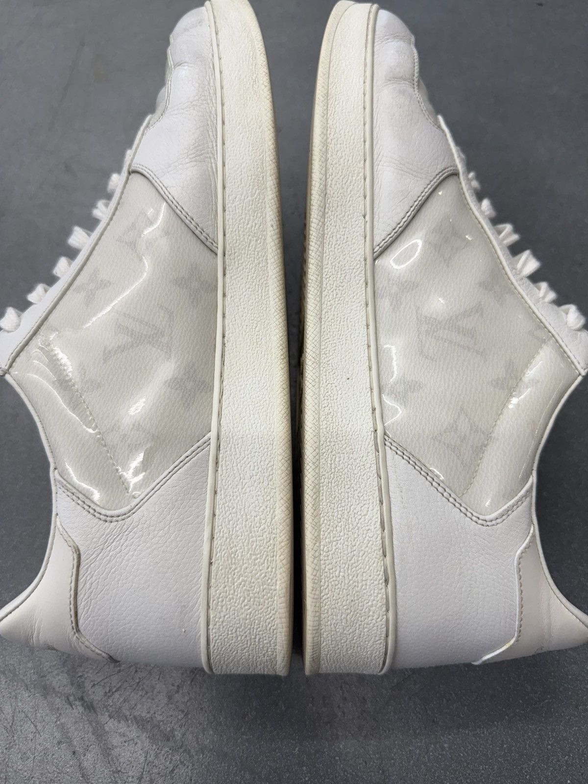 Louis Vuitton Louis Vuitton Rivoli Logo Monogram White Leather Sneaker Size US 10 / EU 43 - 3 Thumbnail